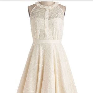 Cream Bridal style halter lace midi dress 🤍💒